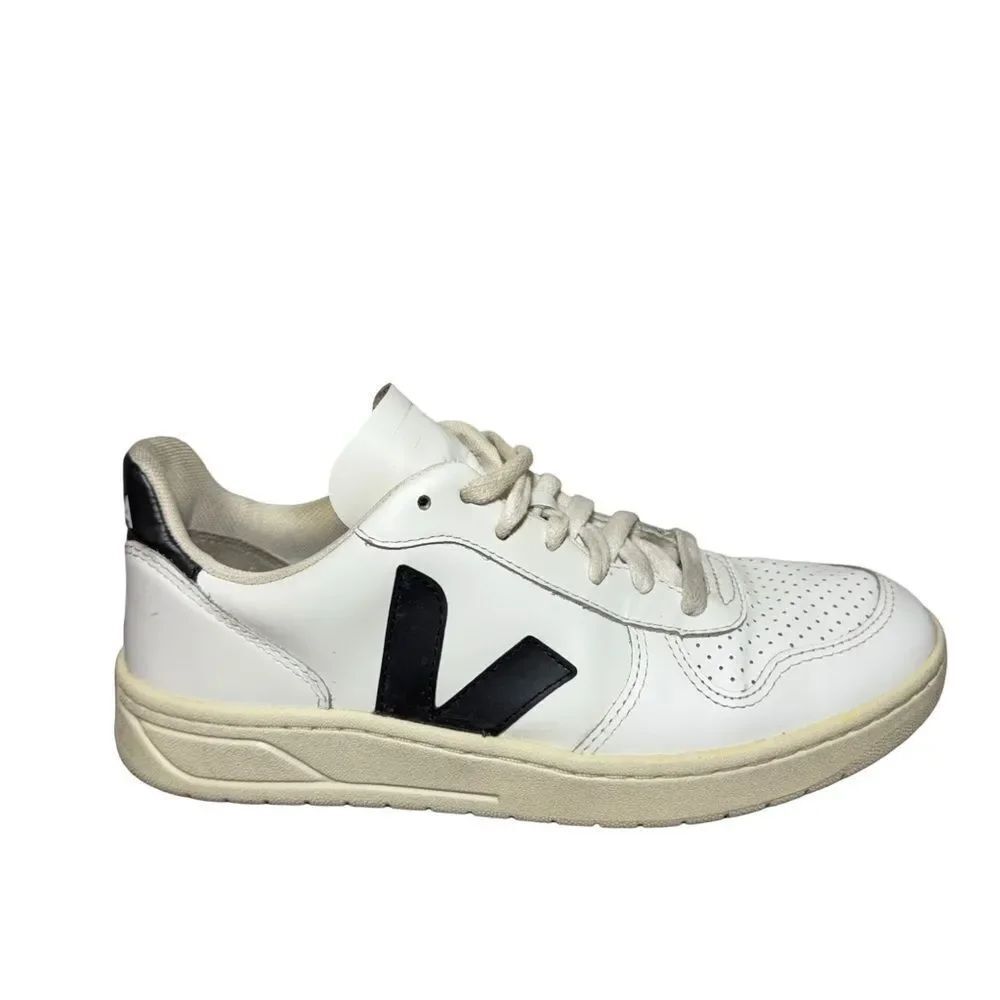 Veja Women's White and Black Sneakers